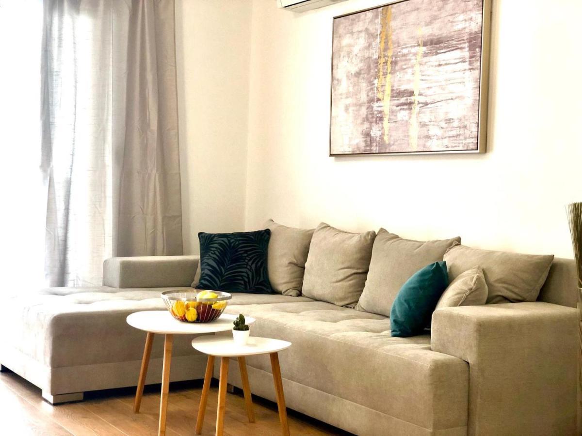 Apartment Flora Макарска Екстериор снимка